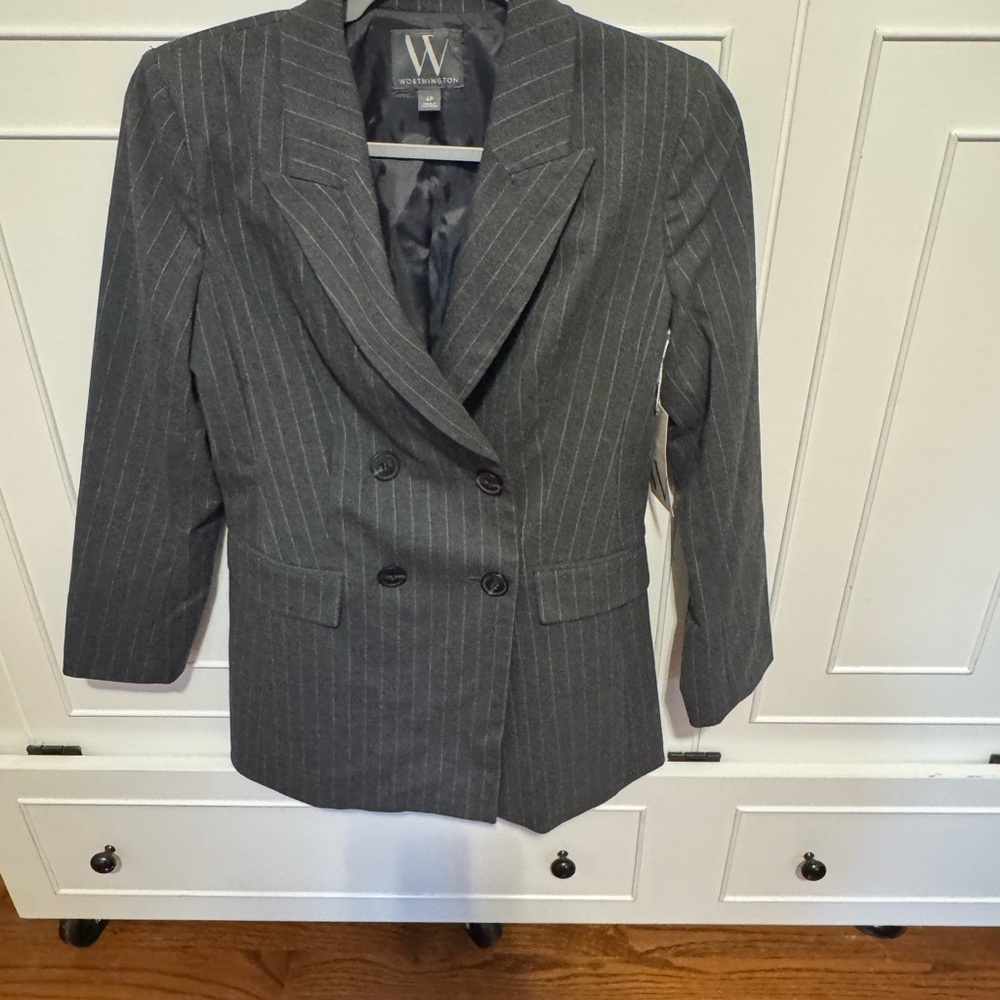 Worthington Gray Pinstripe Blazer